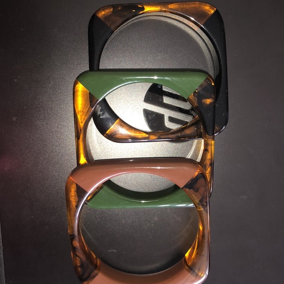 Beautiful bangles. 3 in this stack. - Picture 4 of 4